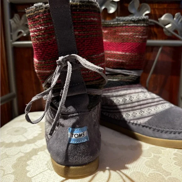 Toms Gray Suede & Red Multi Knit Fold-Over Boots - Picture 5 of 7